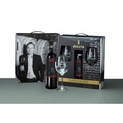 Bodegas Iniesta - Butelka wina + 2 kieliszki